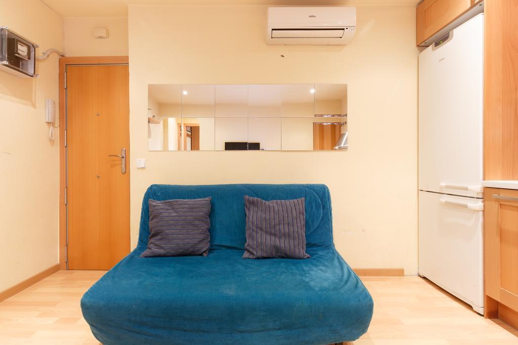 Apartment Bed&Bcn Sant Andreu II บาร์เซโลนา ภายนอก รูปภาพ