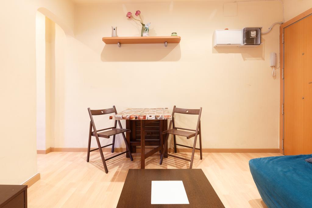 Apartment Bed&Bcn Sant Andreu II บาร์เซโลนา ภายนอก รูปภาพ