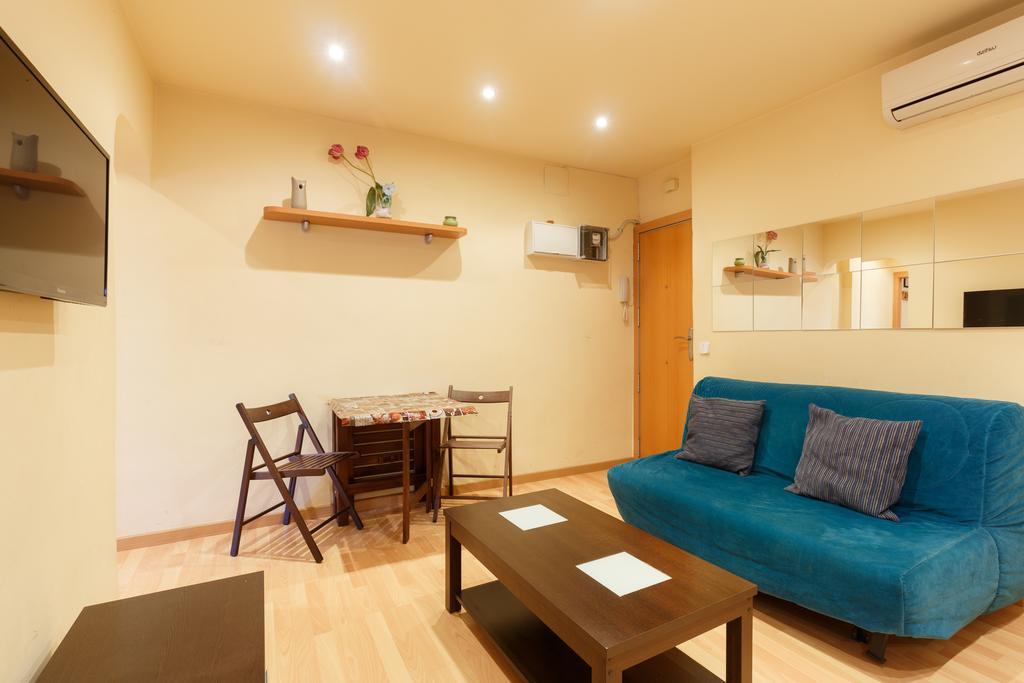Apartment Bed&Bcn Sant Andreu II บาร์เซโลนา ภายนอก รูปภาพ