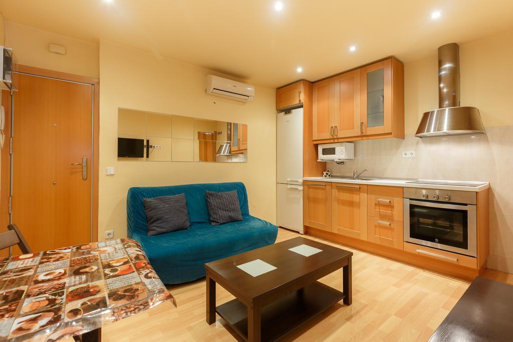 Apartment Bed&Bcn Sant Andreu II บาร์เซโลนา ภายนอก รูปภาพ