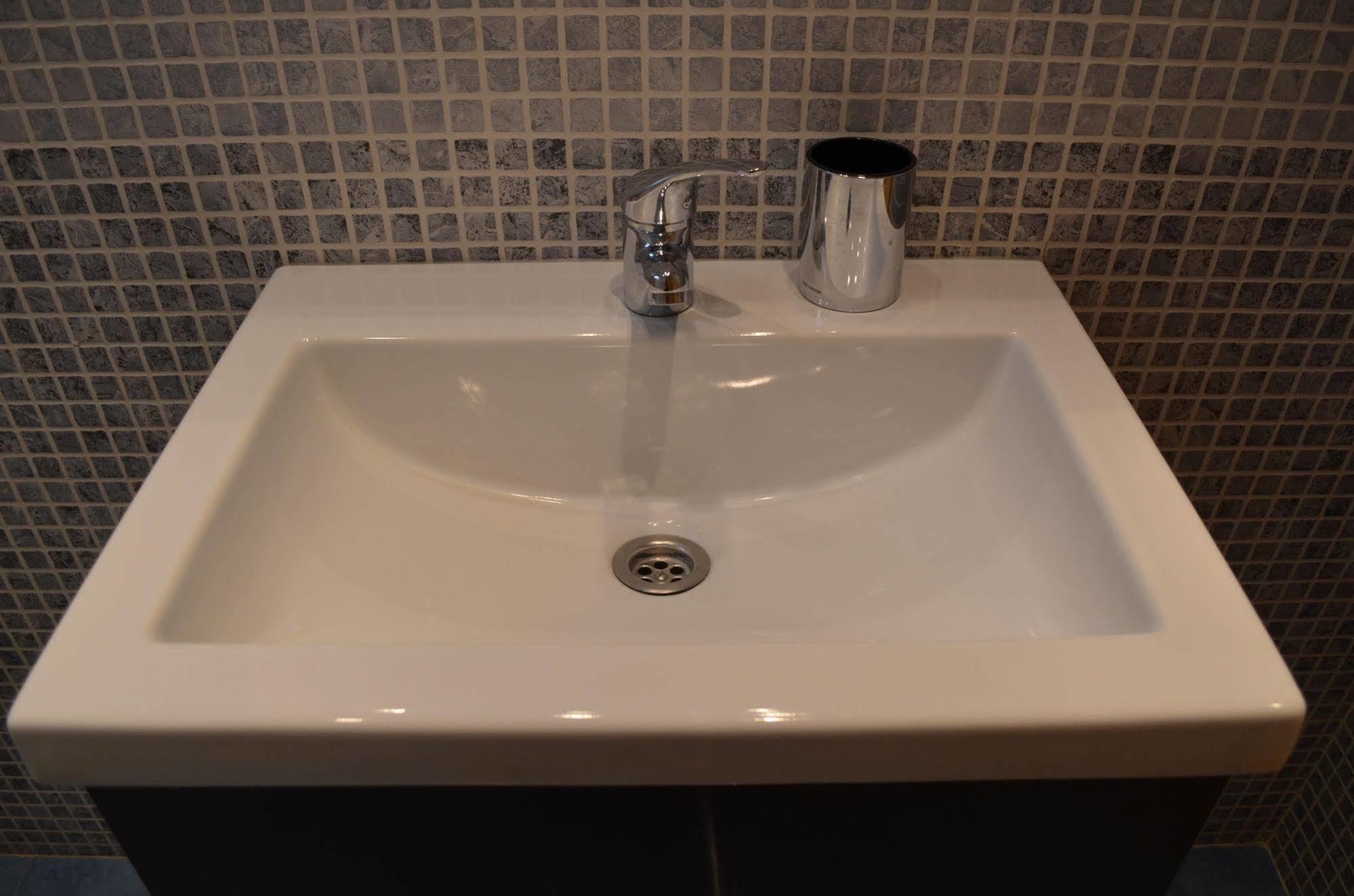 Apartment Bed&Bcn Sant Andreu II บาร์เซโลนา ภายนอก รูปภาพ