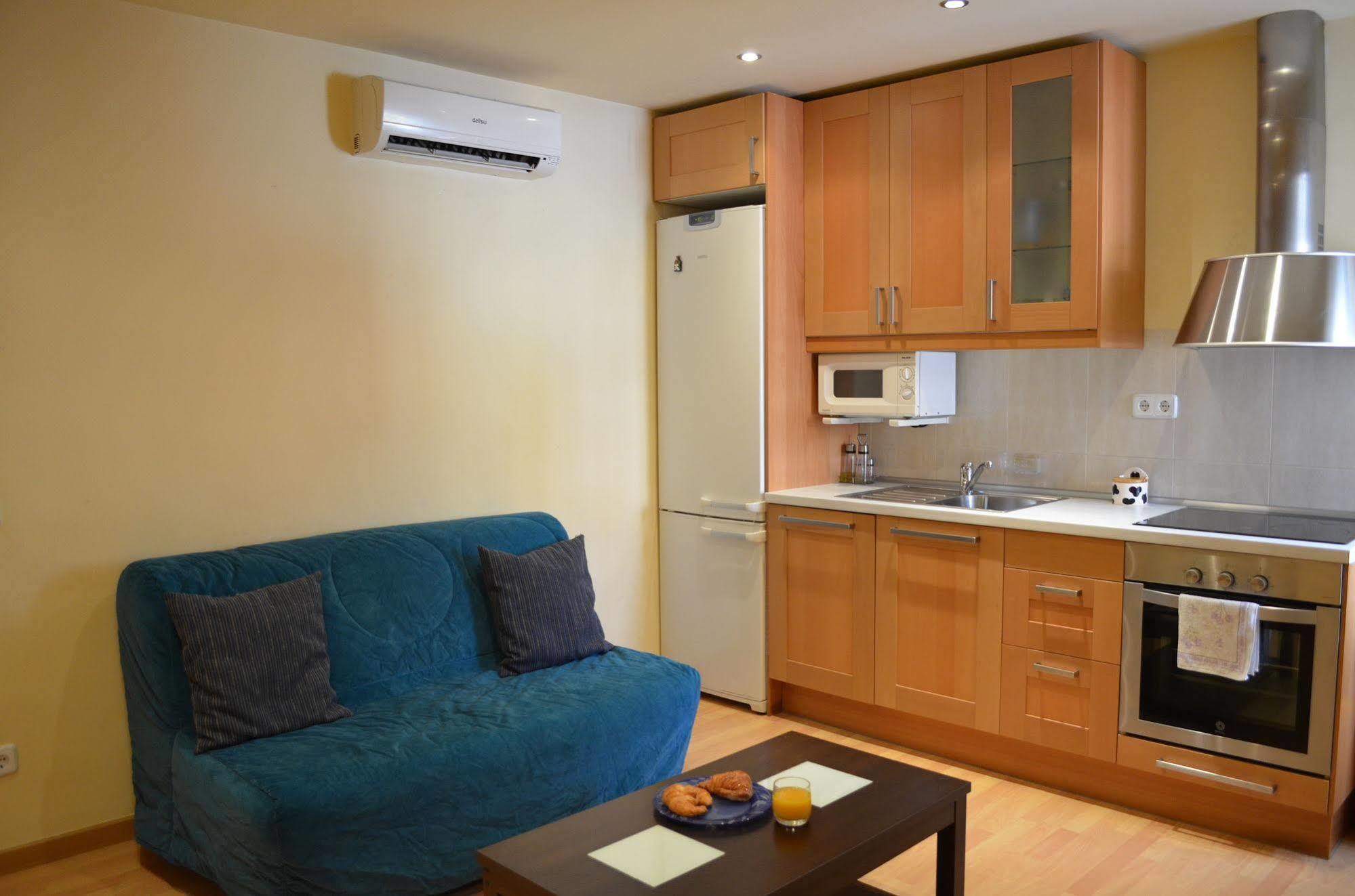 Apartment Bed&Bcn Sant Andreu II บาร์เซโลนา ภายนอก รูปภาพ